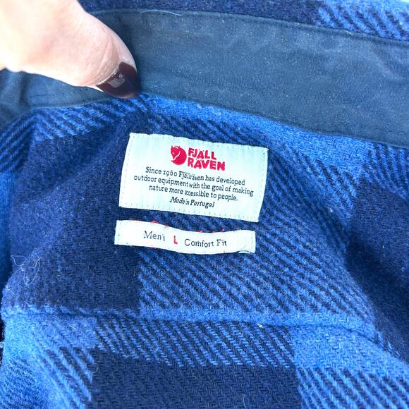 Fjallraven Men’s Canada Shirt Blue Black Plaid Flannel Button Down Shirt Large - Picture 3 of 11